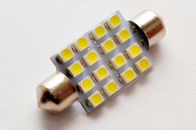 ЛАМПА СВЕТОДИОД.24V C5W (39ММ, БЕЛЫЙ, 16 SMD) SV8.5-8